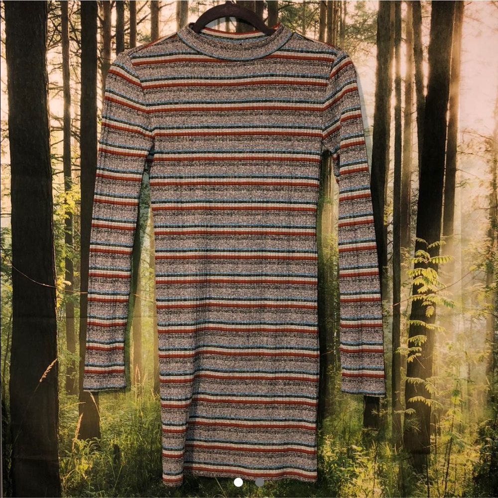 Forever 21 Long Sleeve Dress